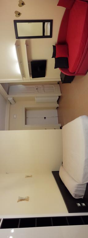 Duomo 89 Bed and Breakfast Napels Kamer foto