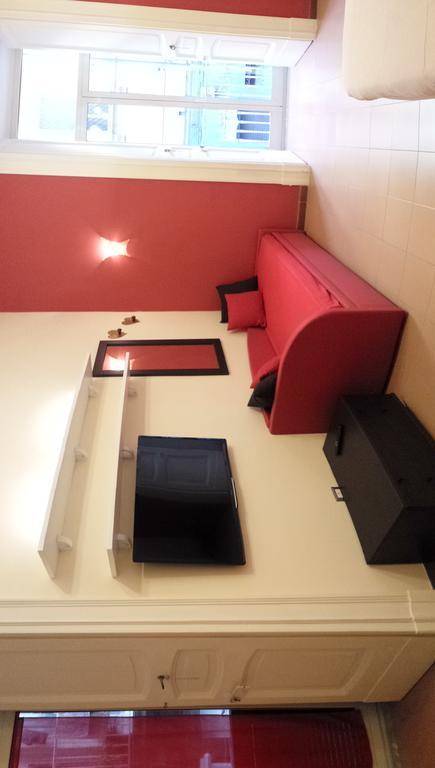 Duomo 89 Bed and Breakfast Napels Kamer foto